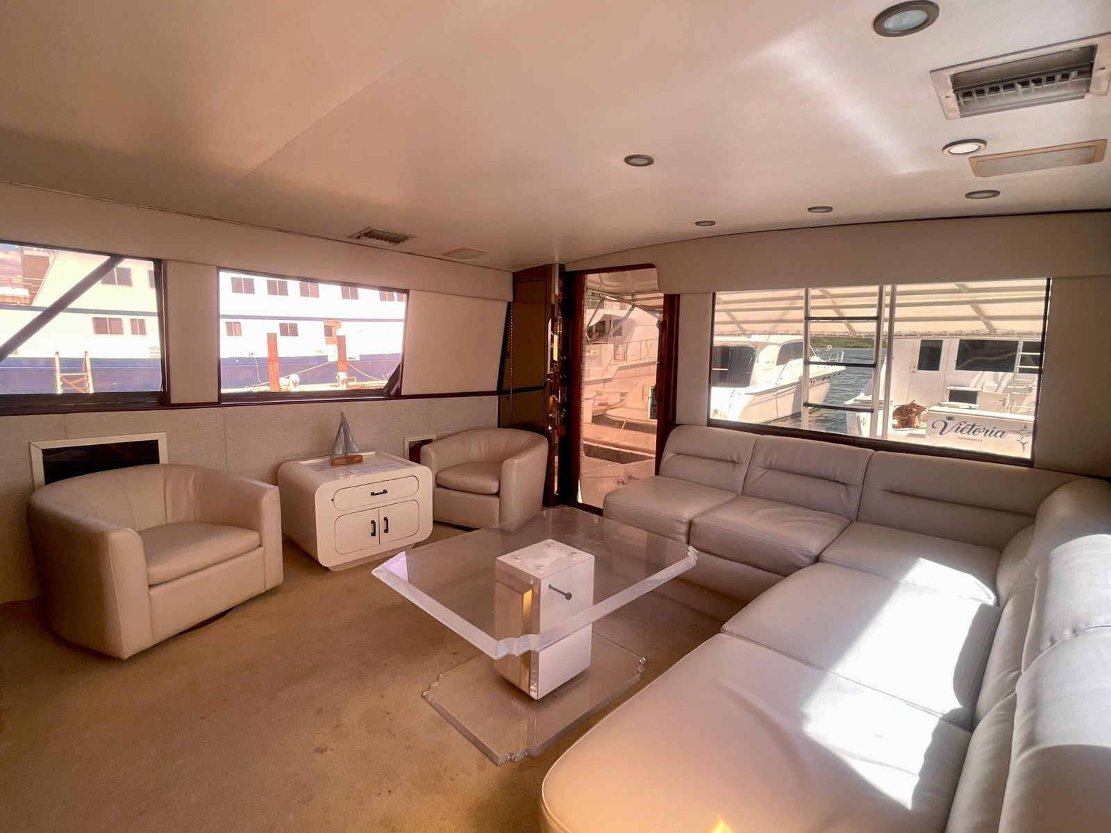 Yate Big Thunder - Imagen 11